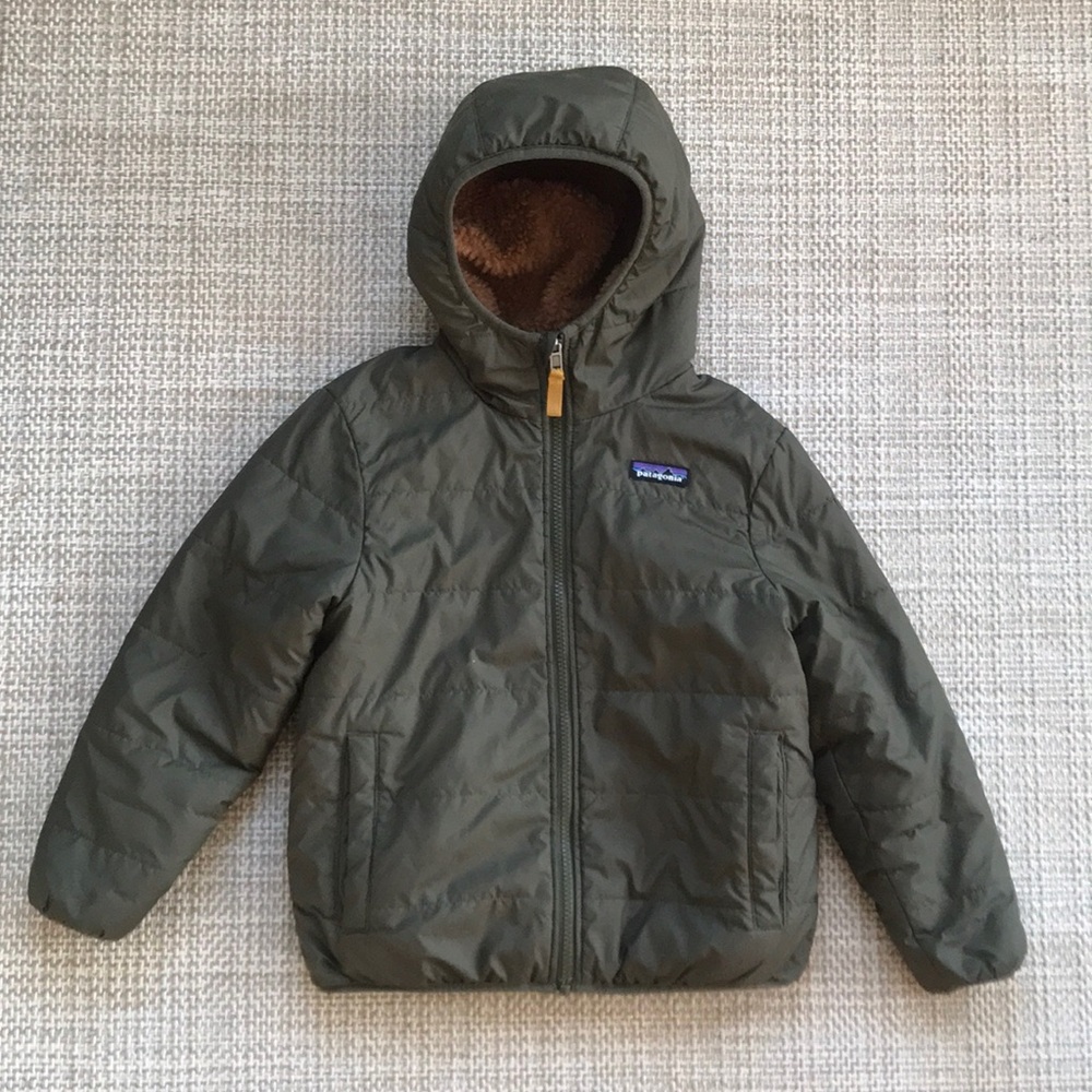 Patagonia Reversible Jacket (boys' size XS) - Picture 3 of 7
